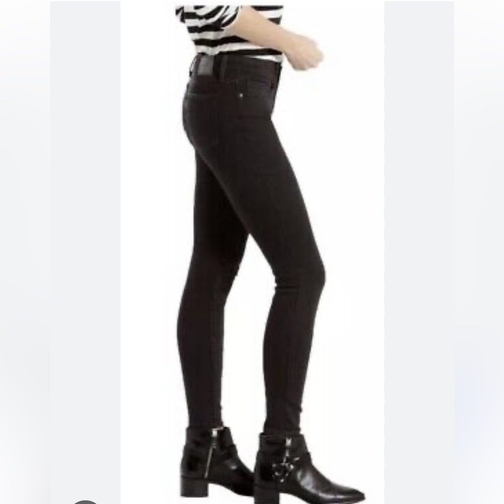 Levis 711 black size 27